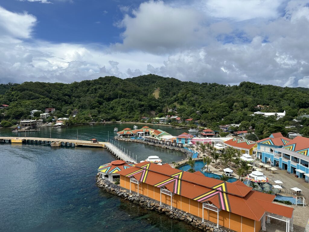 cruise terminal in Roatan Honduras